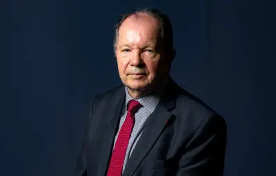 Philippe Bilger dénonce les dérives de CNews dans son livre « L'heure des crocs »