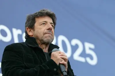 Pétition pour annuler la tournée de Patrick Bruel après des accusations de violences sexuelles