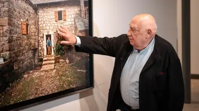 Record d'affluence pour Raymond Depardon à Montpellier : 70 290 visiteurs pour 'Extrême hôtel'