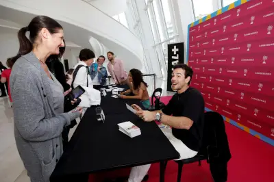Rencontre inoubliable entre les fans de « Demain nous appartient » et leurs idoles à Cannes