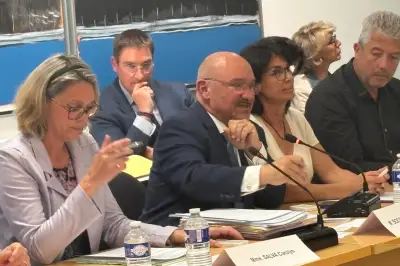 Règlement de comptes financiers houleux au conseil municipal de Six-Fours