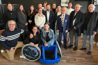 Sainte-Maxime : un fauteuil roulant sportif offert à Ana, 14 ans, par le Léo club du Golfe