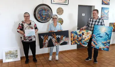 Salon de peinture : 28 artistes et 240 visiteurs à Sainte-Colombe