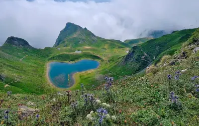 Secours héliporté pour sept randonneurs bloqués par la neige en vallée d'Ossau