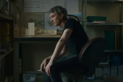 «Tant que le soleil frappe» : Swann Arlaud, architecte obstiné contre les puissants