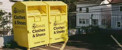 États-Unis : une sans-abri meurt étouffée dans un conteneur à vêtements