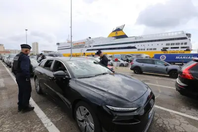 Toulon : 300 véhicules fouillés dans le port avant embarquement pour la Corse et Majorque