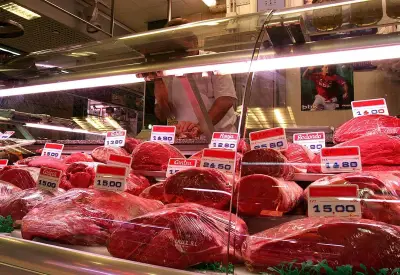 Travail le 1er mai : 74% des Français favorables sous conditions, l'intersyndicale s'oppose