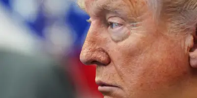 Trump menace l'Iran et envoie une délégation au Pakistan pour de nouveaux échanges