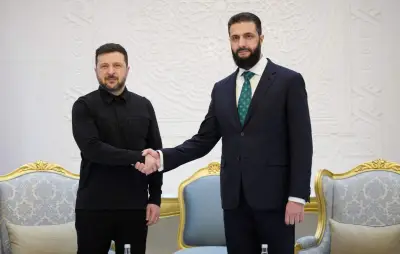 Ukraine : Zelensky en Syrie pour des discussions stratégiques, les drones frappent le pétrole russe