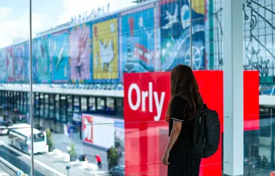 Un avion EasyJet évite des tirs d'artifice près d'Orly, possiblement liés à un mariage