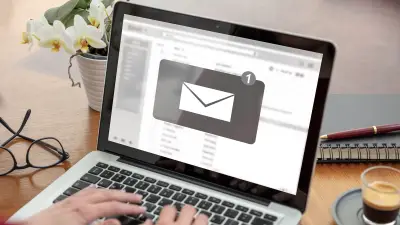 Un banquier licencié pour avoir envoyé une vidéo sexuelle à sa collègue en Italie