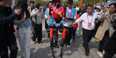 Un robot humanoïde pulvérise le record humain du semi-marathon