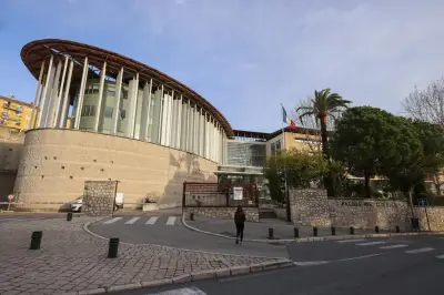 Une factrice condamnée pour vol de courriers et colis près de Nice