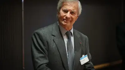 Vincent Bolloré défend sa gestion de Grasset face à la fronde des auteurs et salariés