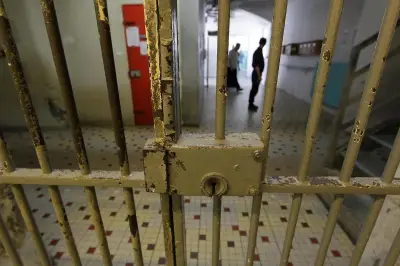 Violences conjugales à Pau : un homme de 30 ans placé en garde à vue malgré le déni