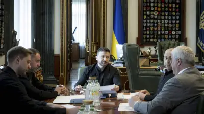 Zelensky accuse la Russie de gagner du temps après appel Trump-Poutine