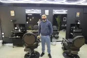 Abdelali Ouhadi ouvre le 84 Barber Shop à Thiviers après une carrière au Maroc et à Périgueux