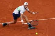 Arthur Cazaux opéré du coude, forfait pour Roland-Garros et absent six mois
