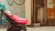 Bébé oublié dans une poussette à la gare de Lisbonne : une histoire qui finit bien