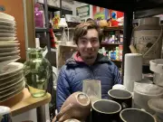 Benjamin le Brocanteur ouvre son premier magasin à Périgueux pour renouer avec le contact client