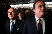 Bernard Cazeneuve critique publiquement François Hollande