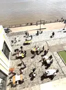 Bordeaux : des jeux en bois traditionnels à découvrir sur les quais de la Garonne