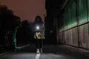 Bordeaux rallume ses rues toute la nuit : la promesse tenue de Thomas Cazenave