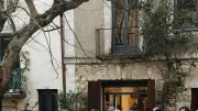 Brigitte Jarry inaugure avec succès son atelier de tissage contemporain à Saint-Quentin-la-Poterie