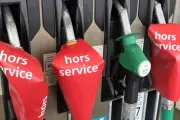 Carburants : l'essence SP95-E10 repasse sous les 2 euros le litre en France hexagonale