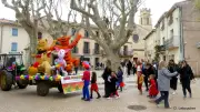 Carnaval de Cazouls-d'Hérault : Un défilé printanier haut en couleur