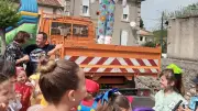 Carnaval scolaire à Laval-Pradel : Messire Carnaval brûlé dans la cour de l'école