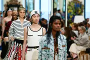 Chanel présente son défilé croisière 2025 au casino de Biarritz