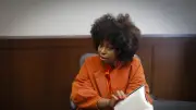 Chimamanda Ngozi Adichie accuse un hôpital du Lagos après la mort de son fils
