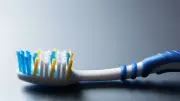 Chine : une brosse à dents coincée dans l'intestin d'un homme pendant 52 ans