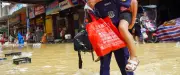 Chine : une fillette de 8 ans survit des heures dans un égout lors d'inondations