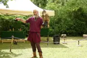 Châteaux en fête : rapaces et animations médiévales à Saint-Pierre-de-Côle