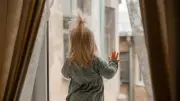 Chute mortelle d'une fillette de 4 ans à Bobigny : la fenêtre, piège domestique
