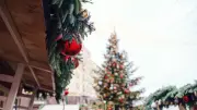 Cinq hommes arrêtés pour un projet d'attentat à la voiture-bélier sur un marché de Noël en Allemagne