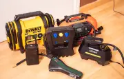 Comparatif des 3 meilleurs compresseurs portatifs : Xiaomi, Bosch et Black+Decker