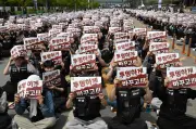 Corée du Sud : des milliers de salariés de Samsung manifestent pour des hausses de salaire