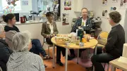 Cornus : une table ronde conviviale sur les plantes et jardins autour d'un café