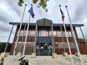 Crise à La Lande-de-Fronsac : La mairie paralysée par l'absence d'agents administratifs