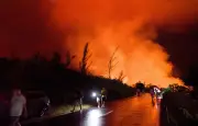 Début des travaux pour rouvrir la RN2 à La Réunion après l'éruption