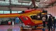 Des collégiens découvrent l'hélicoptère Dragon 34 et la tour de contrôle de Montpellier
