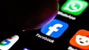 Deuil et réseaux sociaux : le douloureux rappel des comptes des défunts
