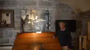Didier Dubout anime des visites au musée Albert Dubout pour les 50 ans de sa disparition