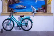Fresques murales pour stimuler la mémoire des patients Alzheimer à Cannes
