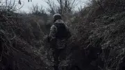 Guerre en Ukraine : la France est-elle prête à un conflit avec la Russie ?