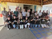 Huit adolescents récompensés pour la rénovation de leur école lors d'un chantier jeunes